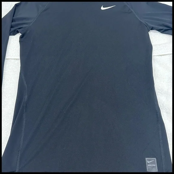 Nike DriFt 🏏🥅⛳️💯✅Long Sleeve Compression Shirt Large Black One Owner 👌🏼☀️🌟 - Picture 3 of 16